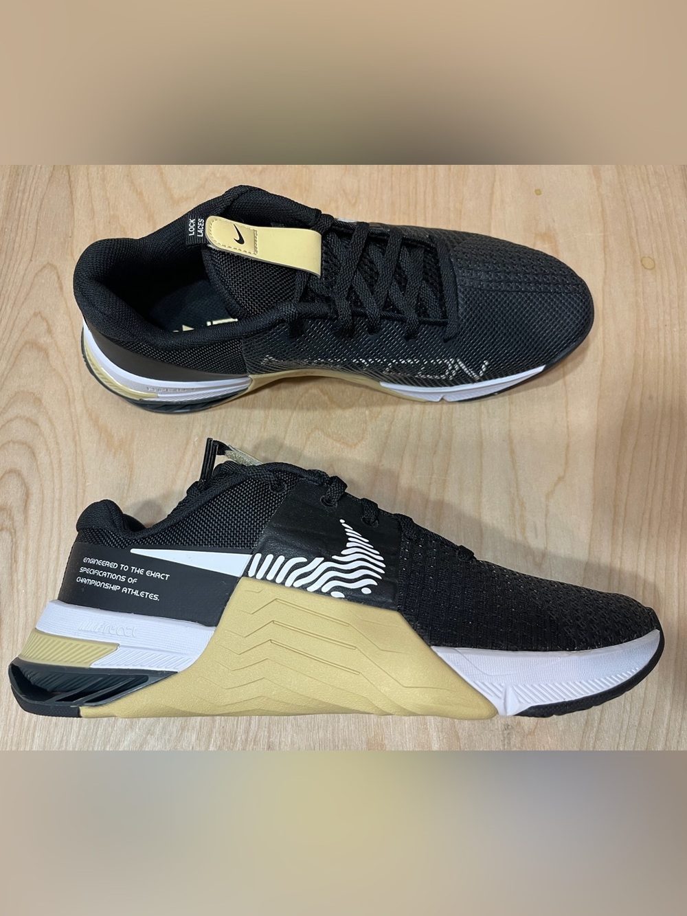 Nike Metcon 8 TB Shoes Black/White-Vegas Gold, Sz. Men’s 8 Sneakers NIB